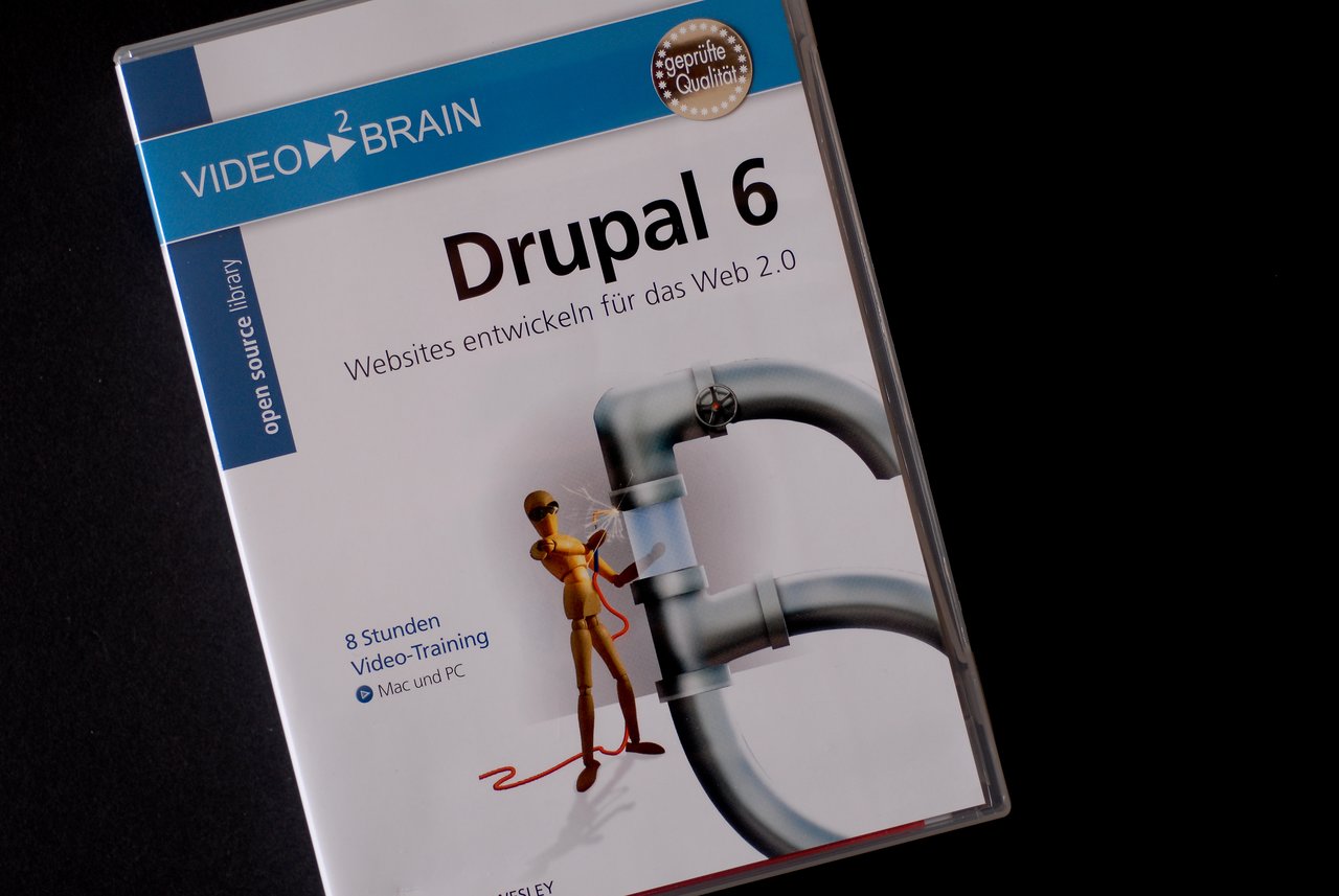 interview drupal dries buytaert api theregister