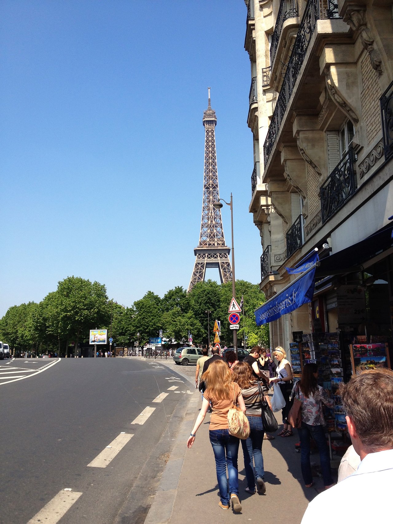Eifel tower by day