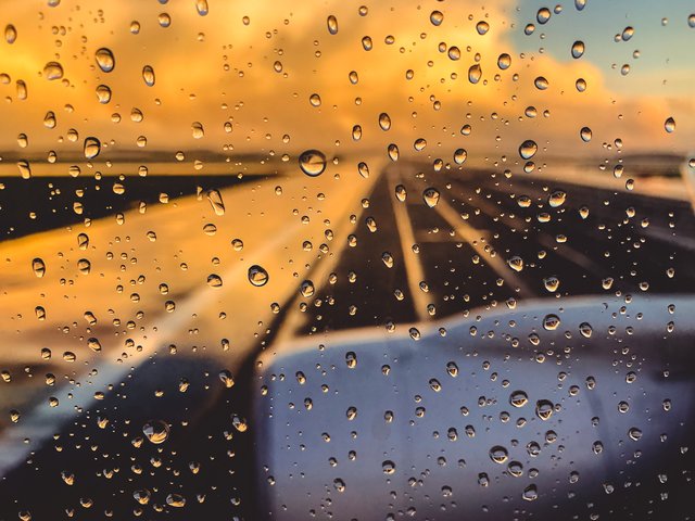 Colors from the plane Colors from the plane