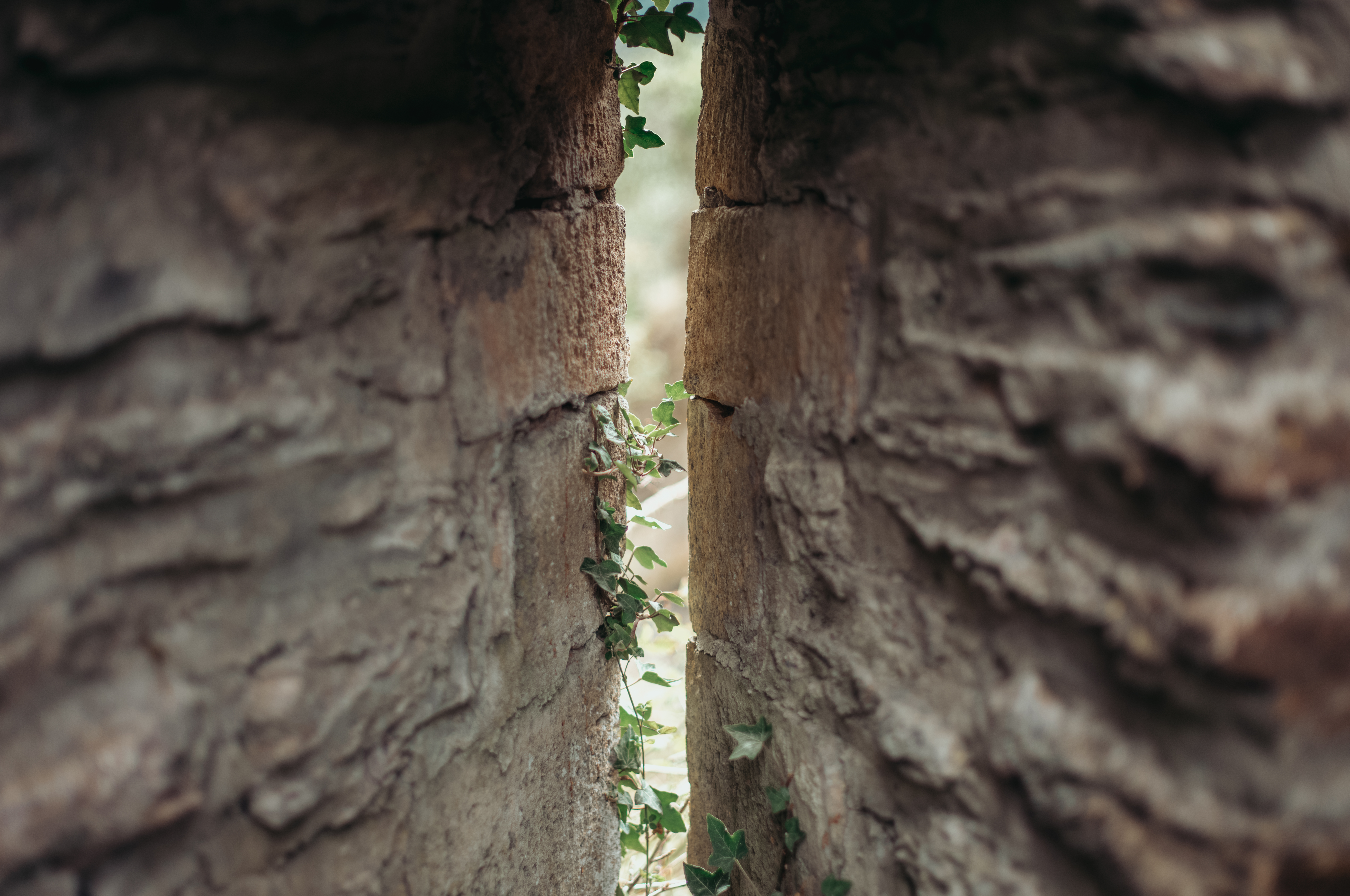 Arrowslit at bouillon castle